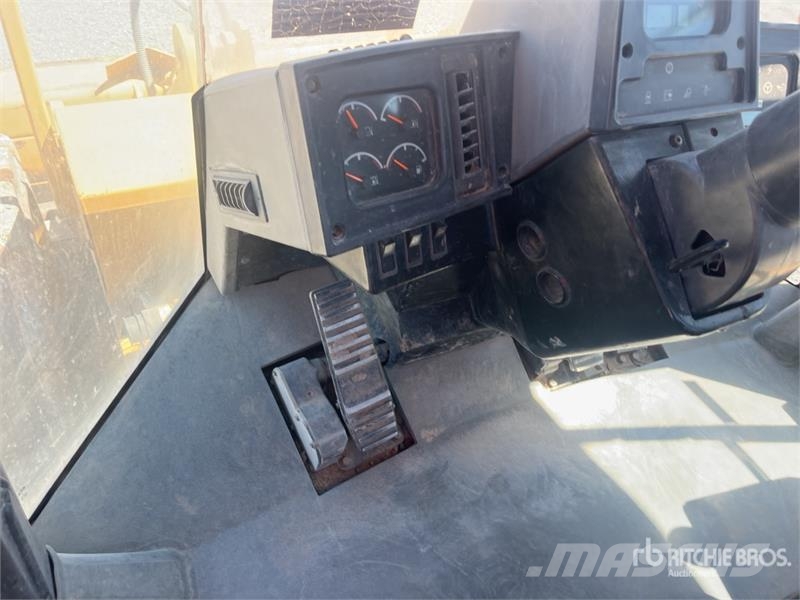 CAT 825H Soil Compactor Zemin sıkıştırma makineleri