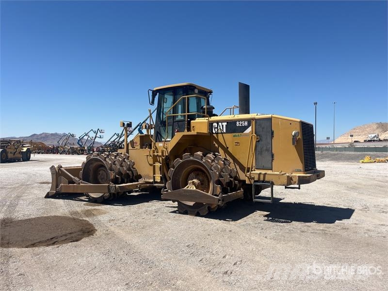 CAT 825H Soil Compactor Zemin sıkıştırma makineleri
