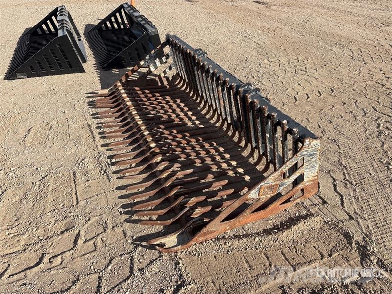 CAT 86 in Skeleton Skid Steer Bucket Skovle