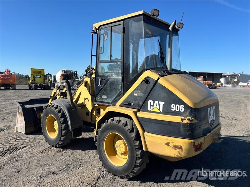 CAT 906 Pale gommate