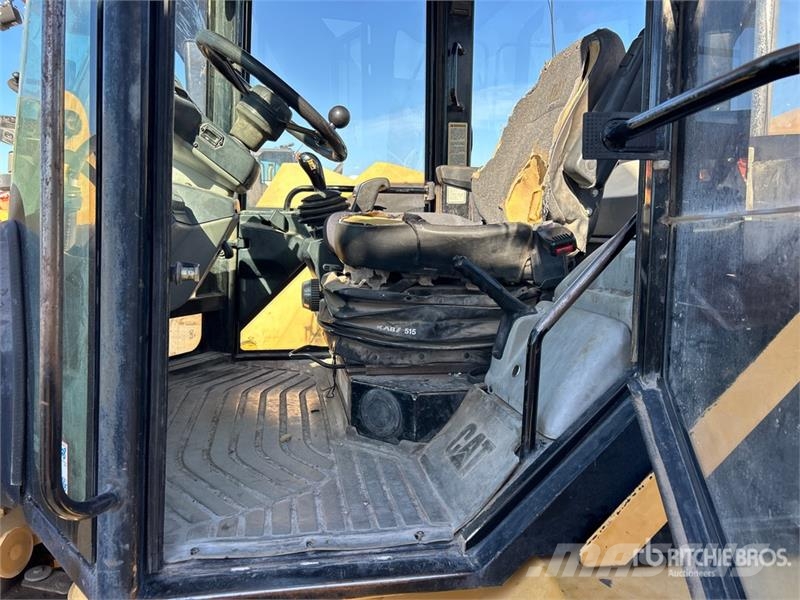 CAT 906 Pale gommate