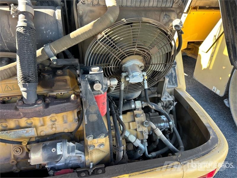 CAT 906 Pale gommate