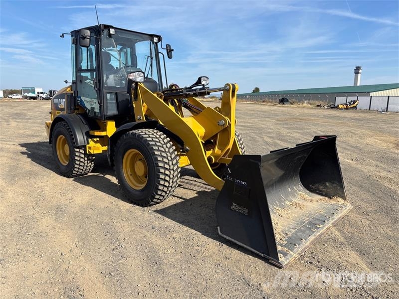 CAT 908M Wheel Loader Gumikerekes homlokrakodók