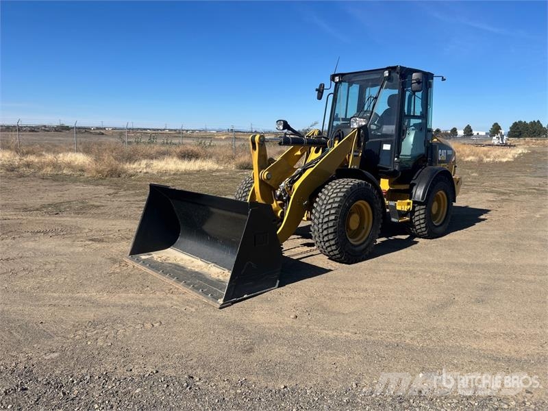 CAT 908M Wheel Loader Колесни товарачи