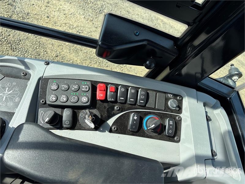 CAT 908M Wheel Loader Gumikerekes homlokrakodók