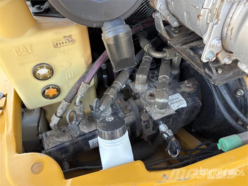 CAT 908M Wheel Loader Gumikerekes homlokrakodók