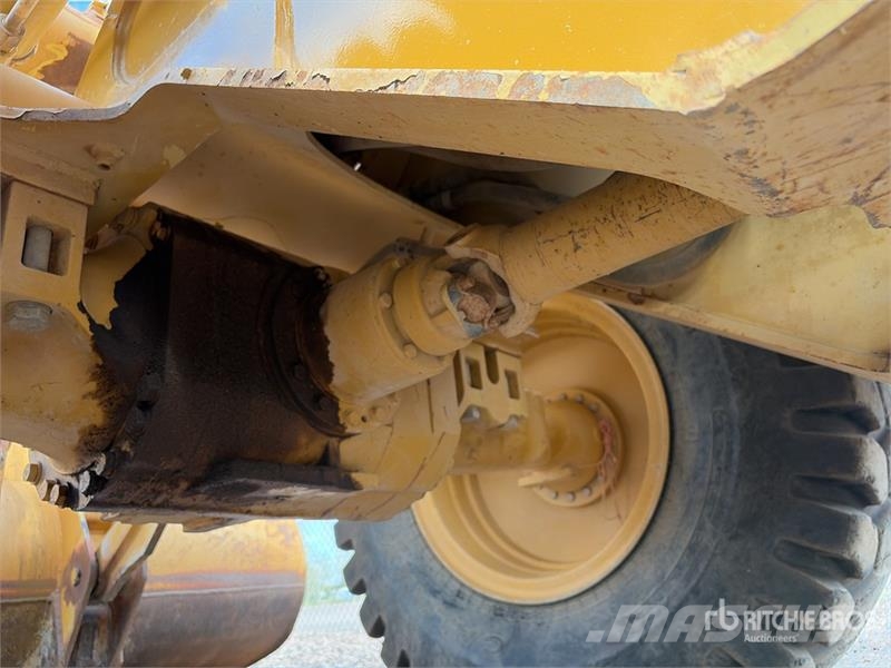 CAT 924GZ Kolesni nakladalci