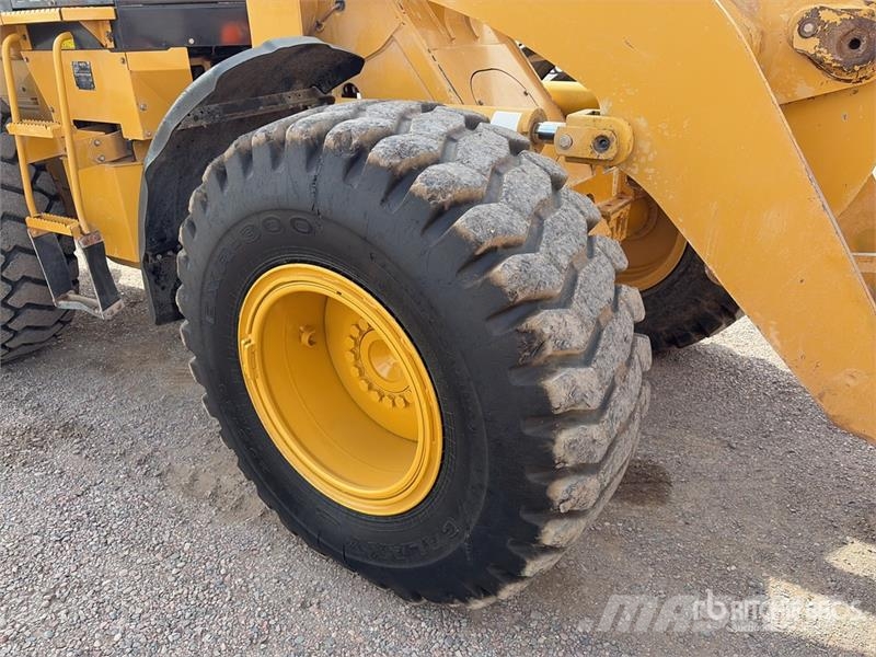 CAT 924GZ Kolesni nakladalci