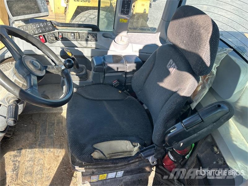 CAT 924K 휠로우더