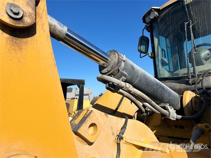 CAT 924K 휠로우더