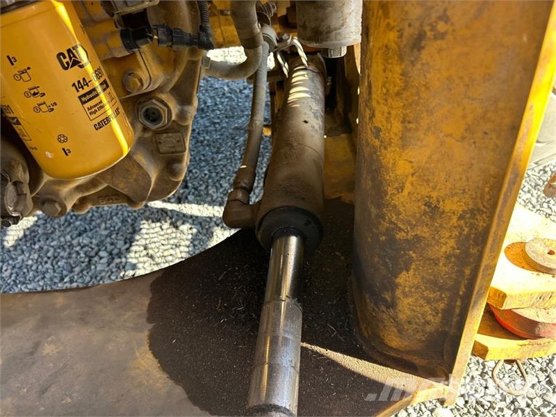 CAT 924K 휠로우더