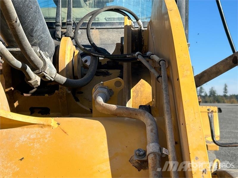 CAT 924K 휠로우더