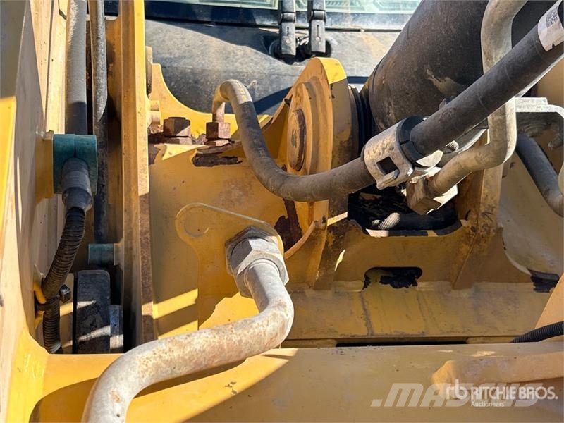 CAT 924K 휠로우더