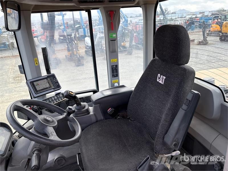 CAT 926M Wheel Loader 휠로우더