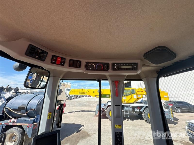 CAT 926M Wheel Loader 輪胎式裝載機