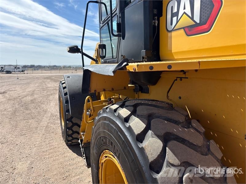 CAT 926M Wheel Loader 輪胎式裝載機