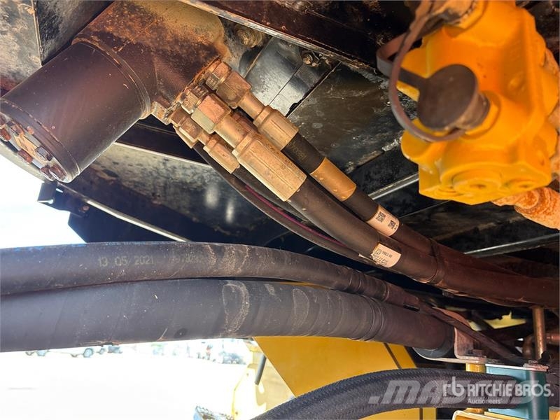 CAT 926M Wheel Loader 輪胎式裝載機