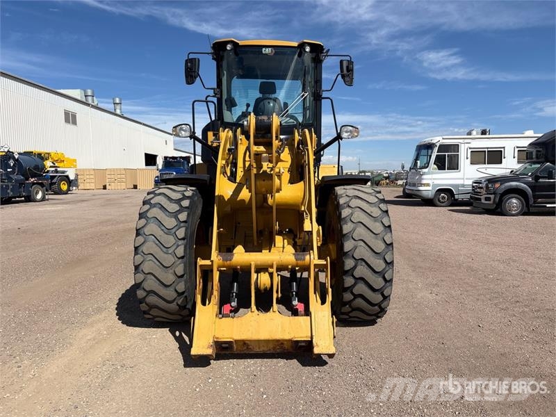 CAT 926M Wheel Loader 輪胎式裝載機