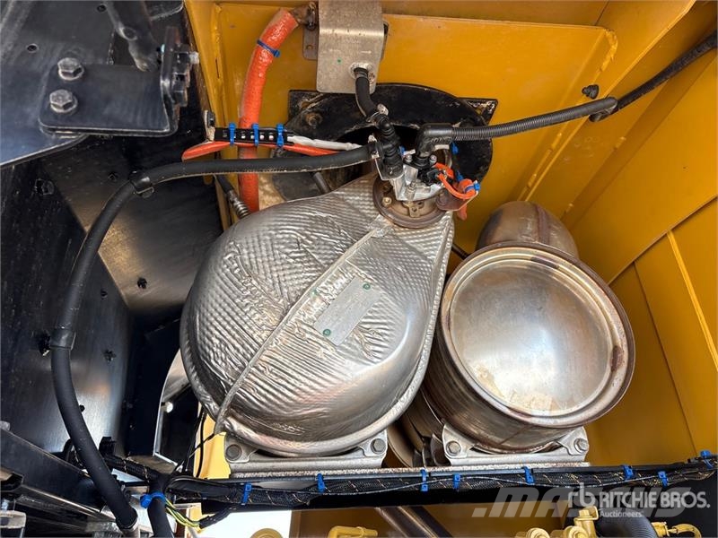 CAT 926M Wheel Loader 輪胎式裝載機