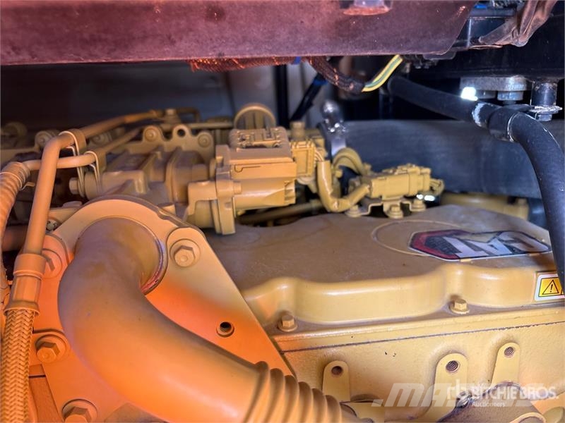 CAT 926M Wheel Loader 輪胎式裝載機