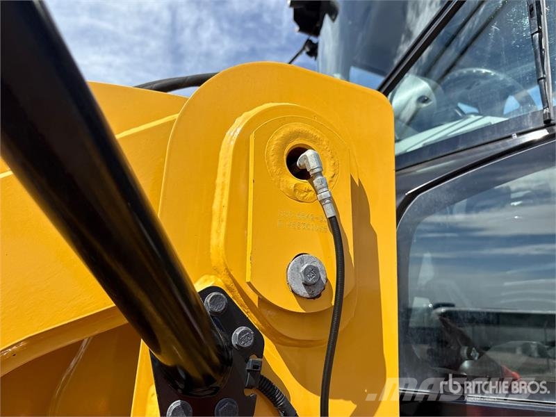 CAT 926M Wheel Loader 輪胎式裝載機
