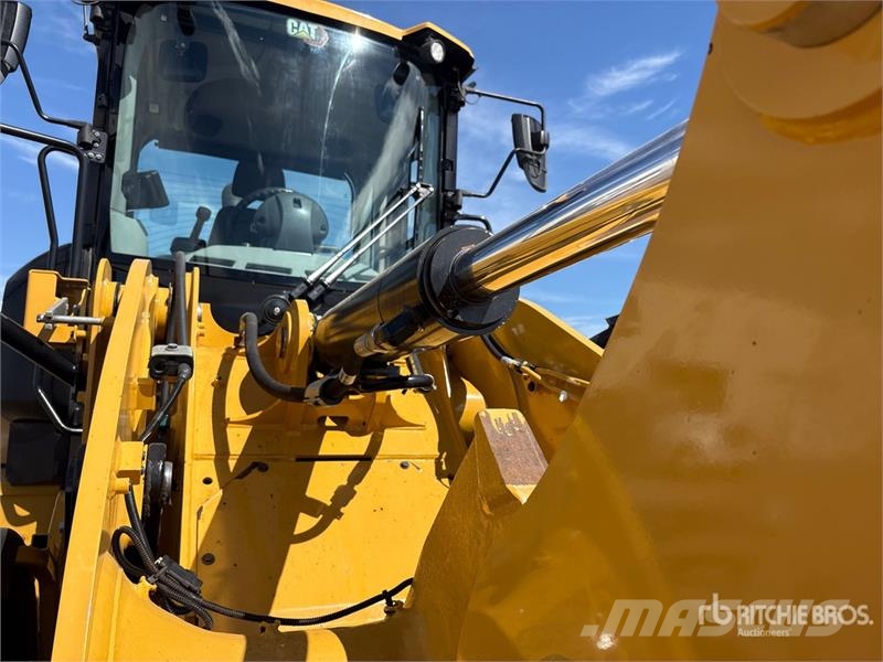 CAT 926M Wheel Loader 輪胎式裝載機