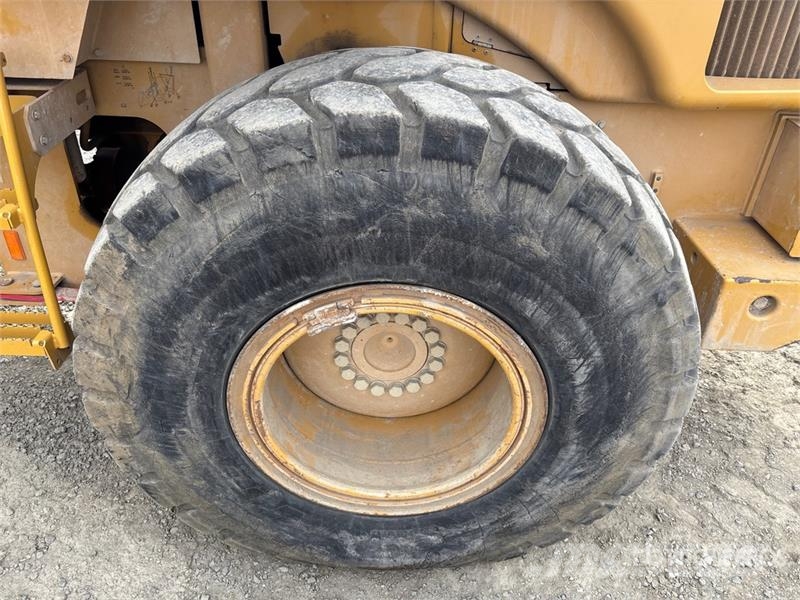 CAT 928H  휠로우더