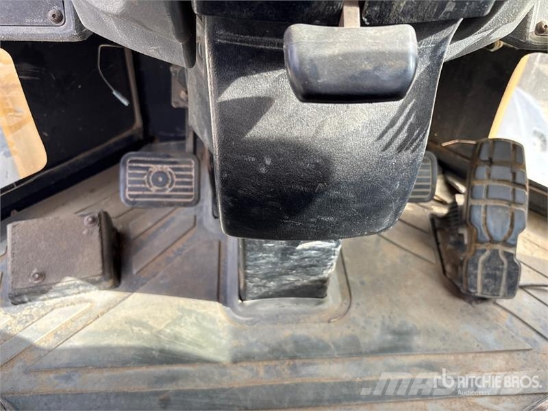 CAT 928H  휠로우더