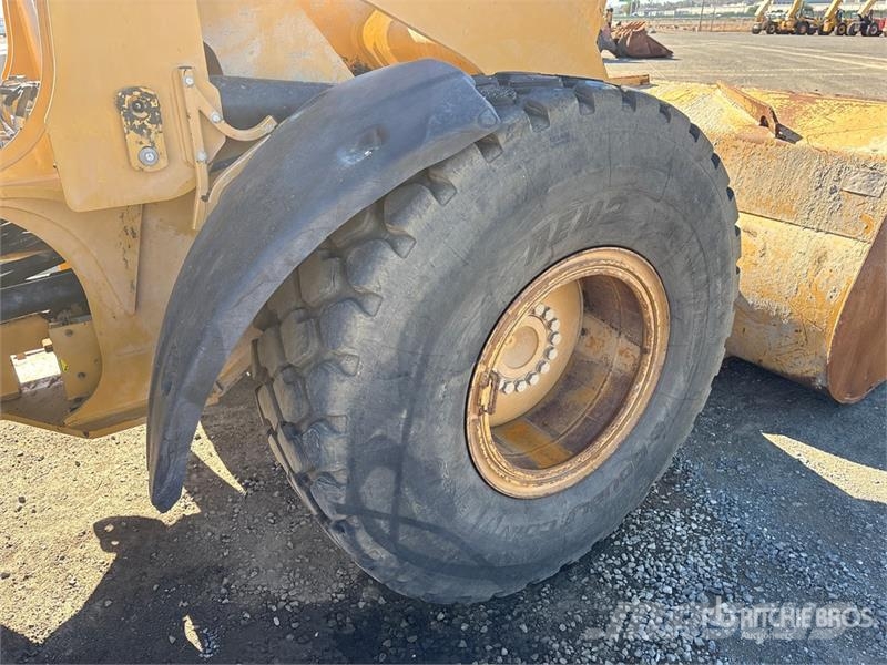 CAT 928H Kolové nakladače