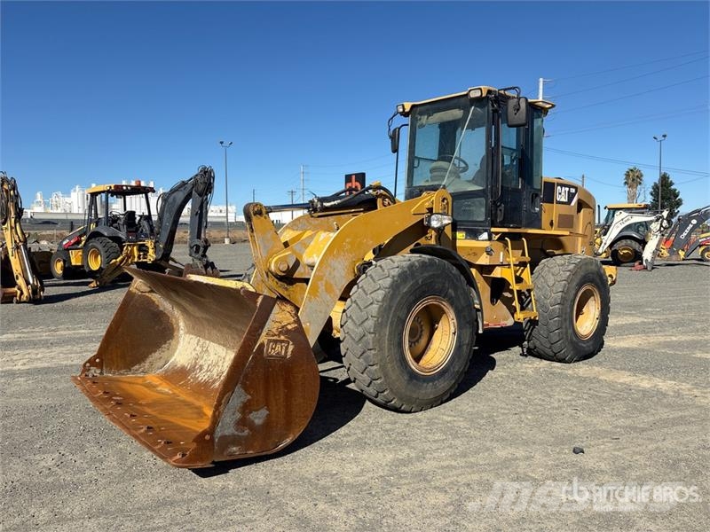 CAT 928H Kolové nakladače