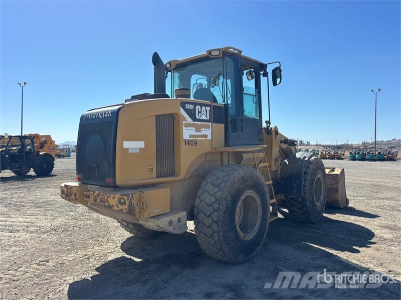 CAT 928H Kolesni nakladalci