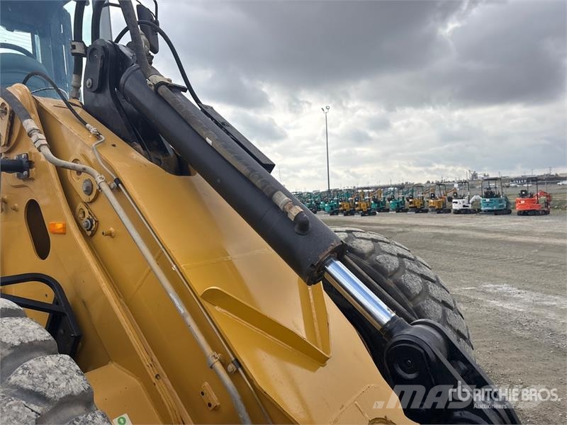 CAT 930H Wheel Loader Kolesni nakladalci