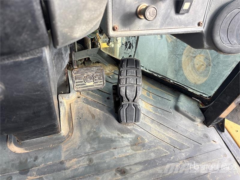 CAT 930H Wheel Loader Kolesni nakladalci