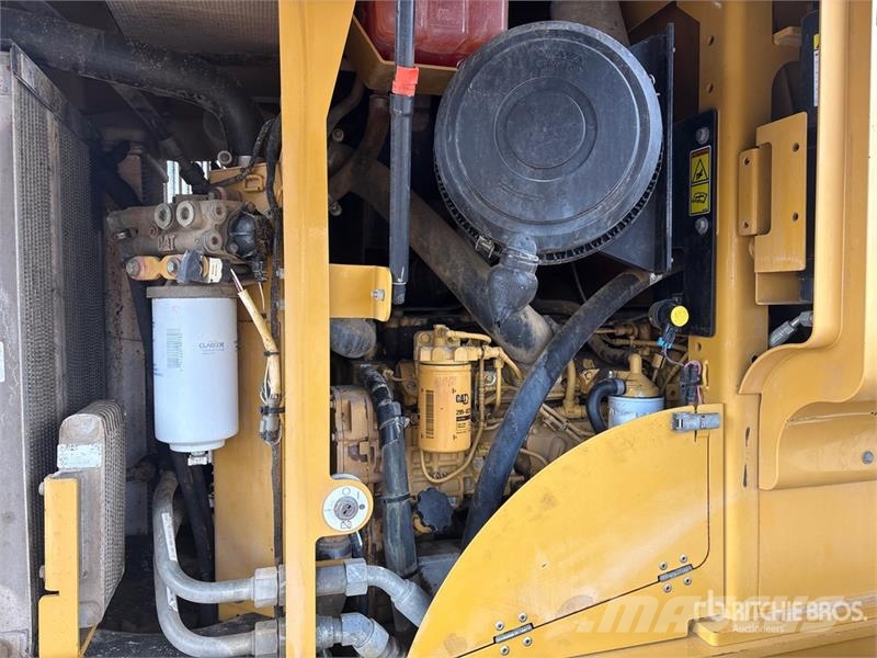 CAT 930H Wheel Loader Kolesni nakladalci