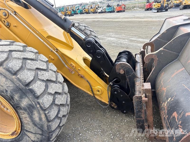 CAT 930H Wheel Loader Kolesni nakladalci