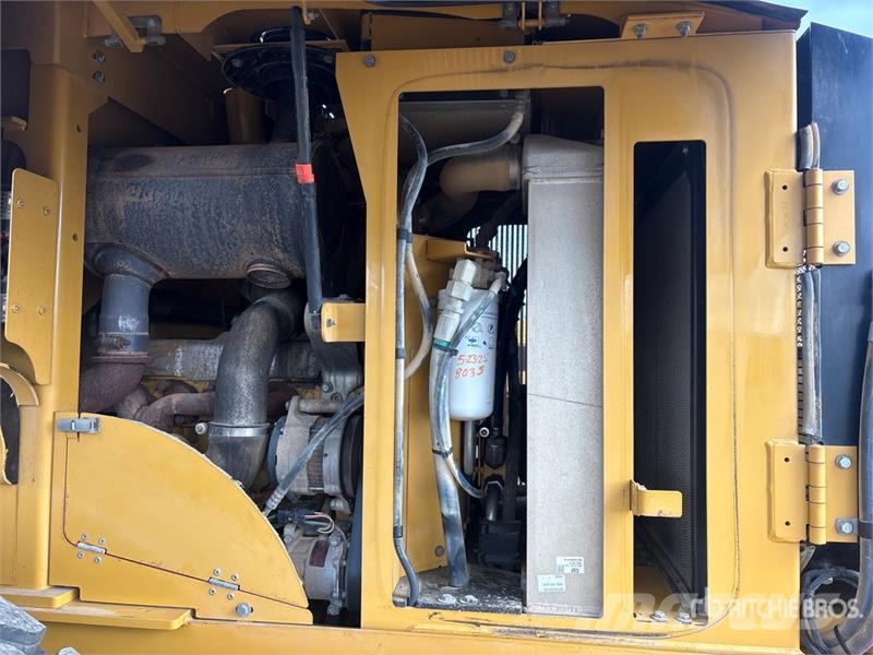 CAT 930H Wheel Loader Kolesni nakladalci