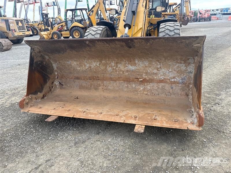 CAT 930H Wheel Loader Kolesni nakladalci