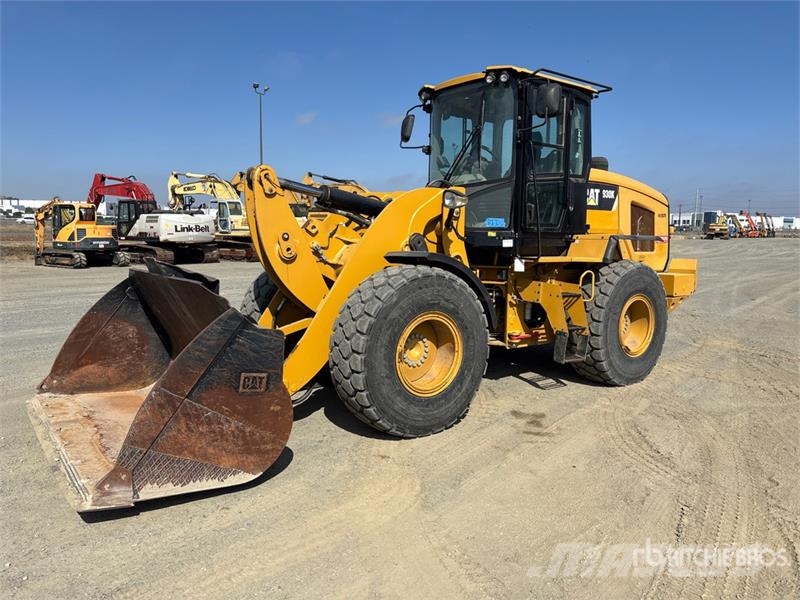 CAT 930K Kolesni nakladalci