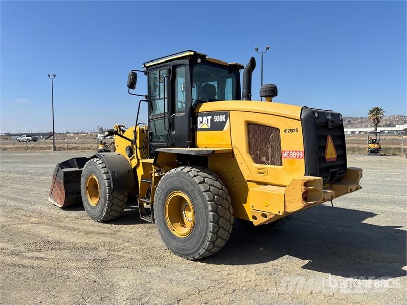 CAT 930K Kolesni nakladalci