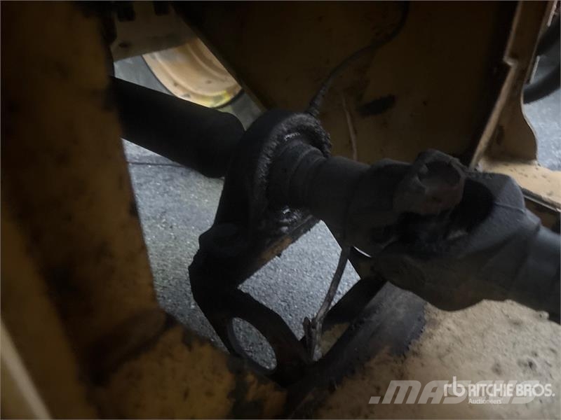 CAT 930K Iekrāvēji uz riteņiem