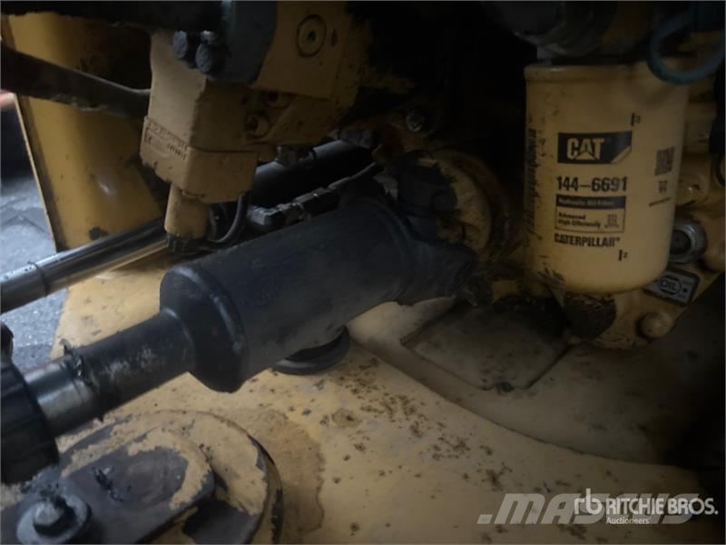 CAT 930K Iekrāvēji uz riteņiem