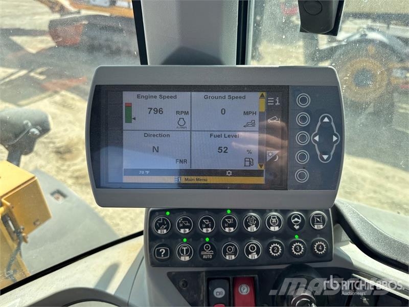 CAT 930K Kolesni nakladalci