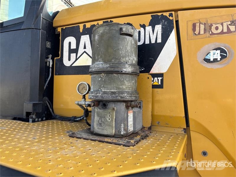 CAT 930M Radlader