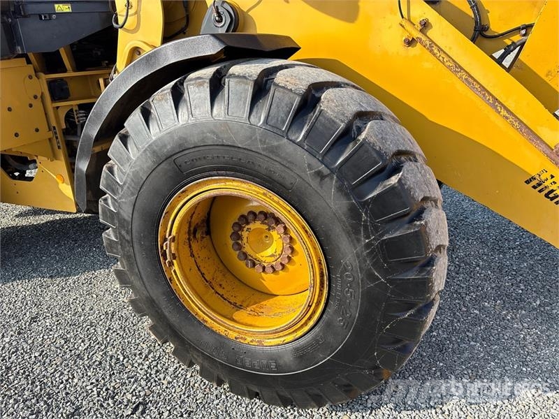 CAT 930M Radlader