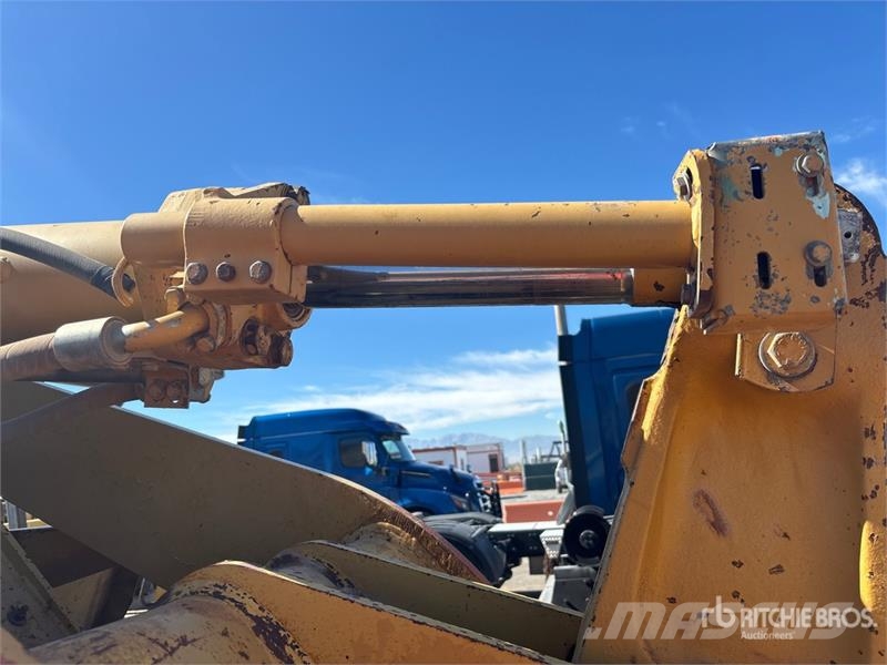 CAT 938G Wheel Loader Kolesové nakladače