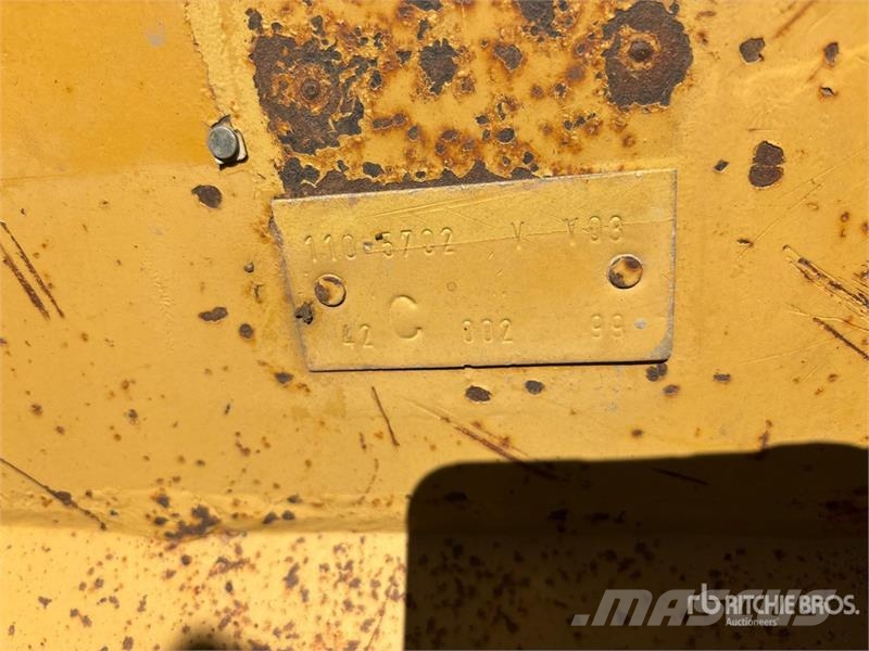 CAT 938G Wheel Loader Kolesové nakladače