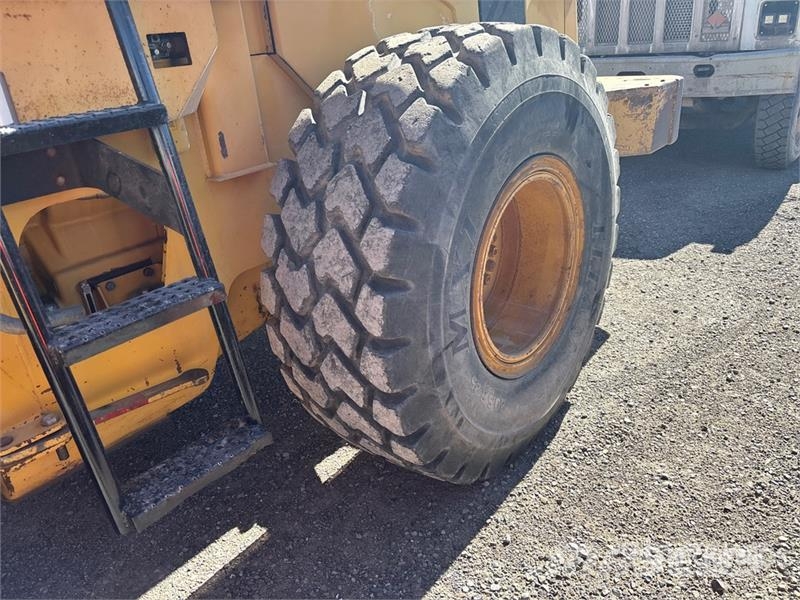 CAT 938G Wheel Loader Kolesové nakladače