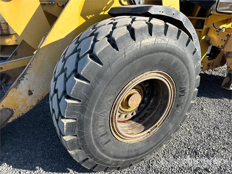 CAT 938K Kolové nakladače