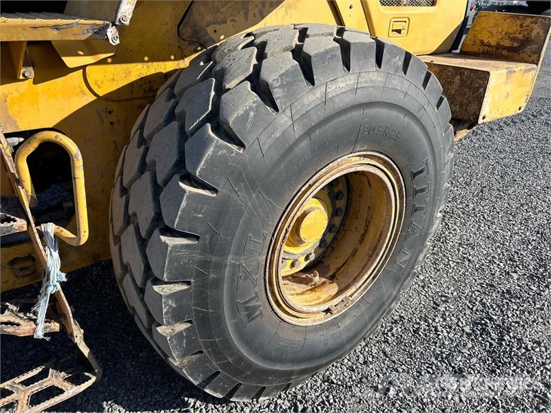 CAT 938K Kolové nakladače