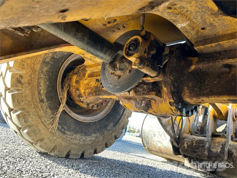CAT 938K Kolové nakladače